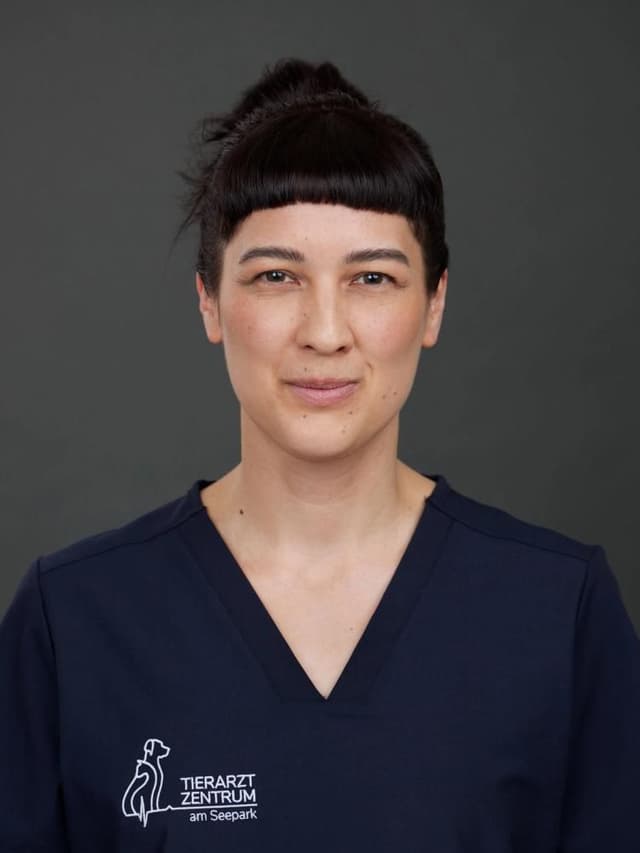 Mag. med. vet.<br/>Melanie Popov